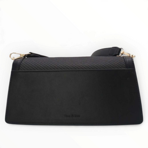 SUL EXTRAS Tom & Eva Riviera shoulder bag in black with a textured flap and gold-tone hardware details.