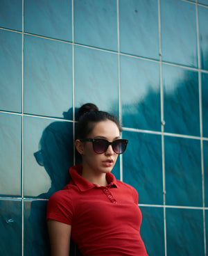 Sefsan BOBA stylish sunglasses with black tortoise frame, UV-protected gradient smoke lenses, and comfortable unisex fit model front view