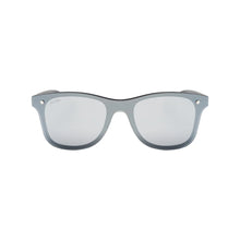 تحميل الصورة إلى عارض المعرض، Sefsan Deland sunglasses with black metal frame, silver mirrored lenses, unisex modern style, and lightweight comfortable design for unisex front view