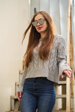 Stylish Sefsan Deland sunglasses with lightweight frame, tinted lenses, and versatile unisex casual-outdoor design model front view