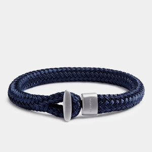 SUL EXTRAS Elegatto Voyage navy blue hand-braided nautical yarn bracelet with a silver-plated maritime shackle clasp