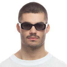 تحميل الصورة إلى عارض المعرض، UNREAL QUILTED | BLACK