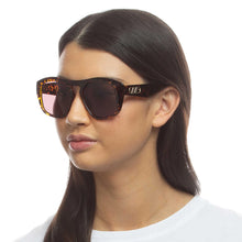 تحميل الصورة إلى عارض المعرض، منافية للعقل | طوكيو الضرر