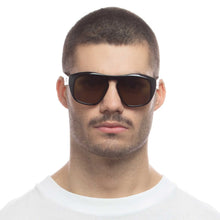 تحميل الصورة إلى عارض المعرض، منافية للعقل | أسود