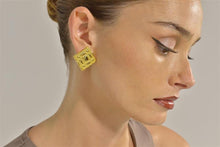 Load image into Gallery viewer, EARRING METAL PLATED GOLD DIAMOND TARTAN LOCK
