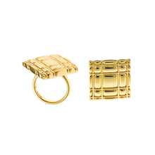تحميل الصورة إلى عارض المعرض، RING METAL PLATED GOLD SQUARE TARTAN
