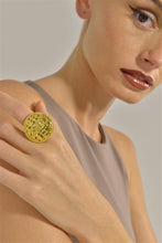 تحميل الصورة إلى عارض المعرض، RING METAL PLATED GOLD CIRCLE SQUARES MADRAS
