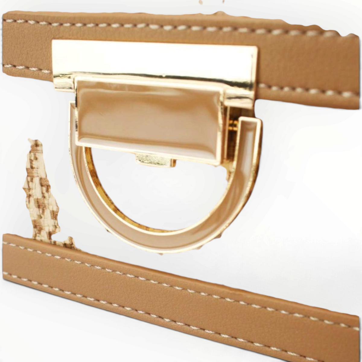 Close-up of the gold-tone metal clasp on a tan Tom & Eva Riviera shoulder bag by SUL EXTRAS