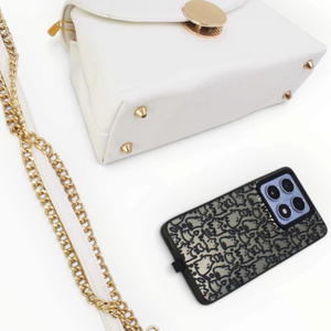 SUL EXTRAS Tom & Eva white structured handbag with gold hardware, top handle, and detachable chain shoulder strap.