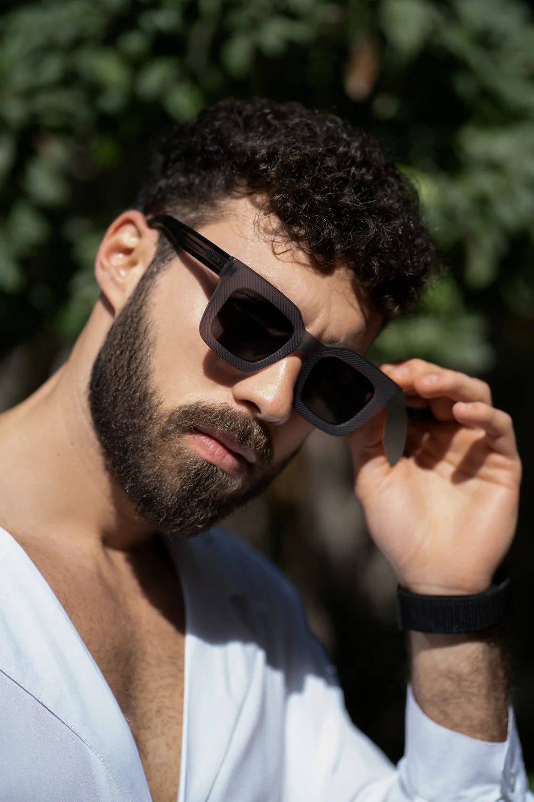 Sefsan Crimpy sunglasses with dolphin grey full-rim frame, smoke lenses, unisex casual style, and lightweight modern design