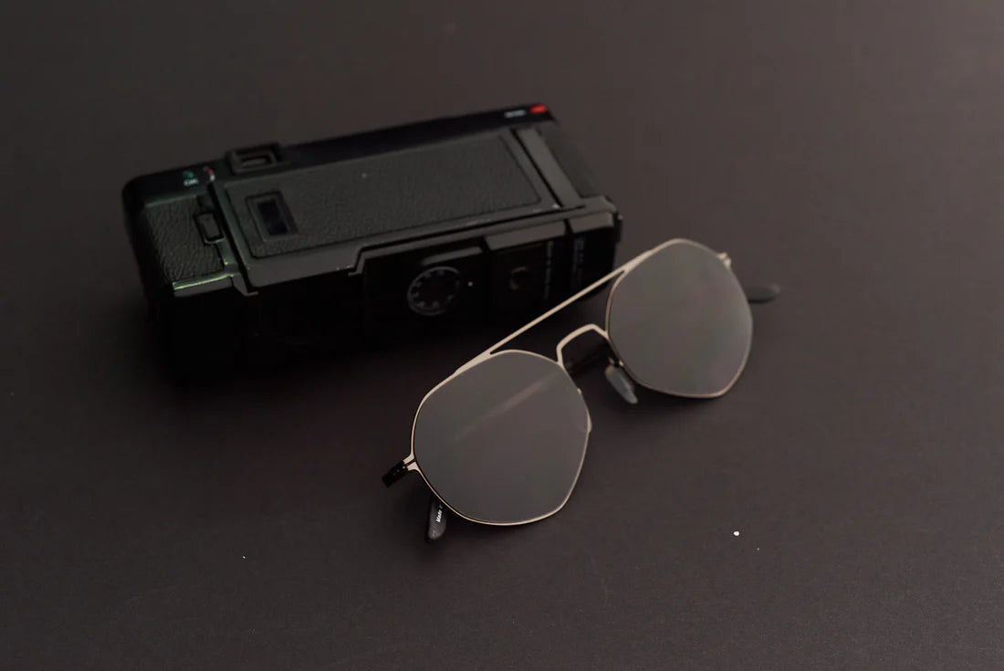 Stylish Sefsan gold frame sunglasses with smoke lenses, modern metal frame, and unisex fashion accessory for men and women