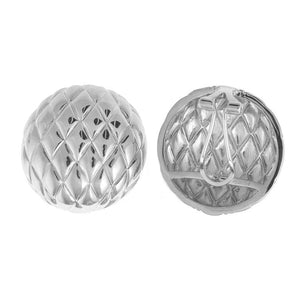 SUL EXTRAS Madras Rhodum earrings featuring a silver-toned quilted diamond pattern in rhodium-plated stainless steel.