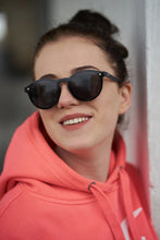 تحميل الصورة إلى عارض المعرض، Sefsan Chase sunglasses with black full-rim frame and smoke lenses, unisex modern design, lightweight and stylish for everyday wear model front view 
