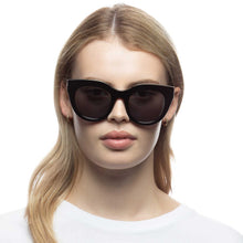 Load image into Gallery viewer, AIR HEART | BLACK POLARIZED
