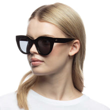Load image into Gallery viewer, AIR HEART | BLACK POLARIZED
